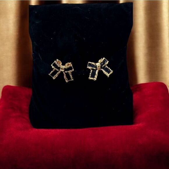 Black & Gold Bow Ribbon Earrings On Trend Bowtie Detail Shaped Bowknot Studs - Picture 7 of 10